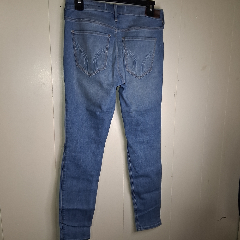 Hollister Women's Skinny Jeans - Light Blue - Picture 6 of 6